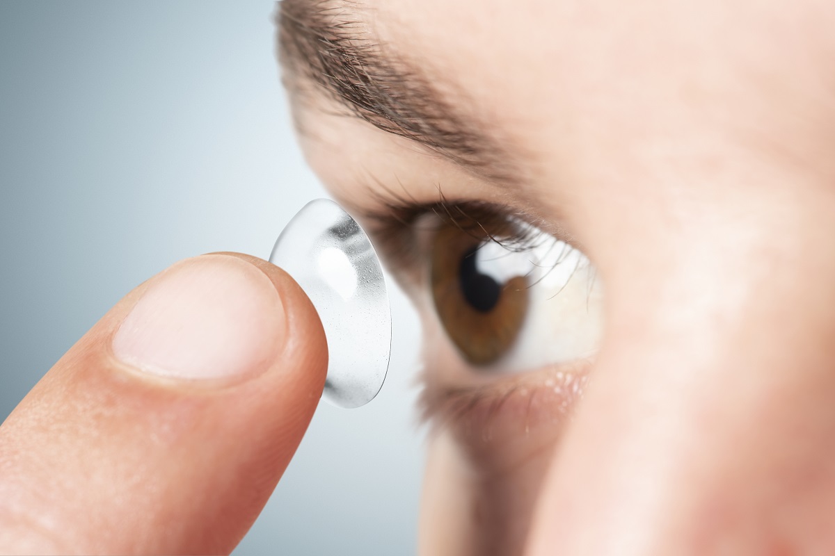 What Happens If You Wear Expired Contact Lenses?