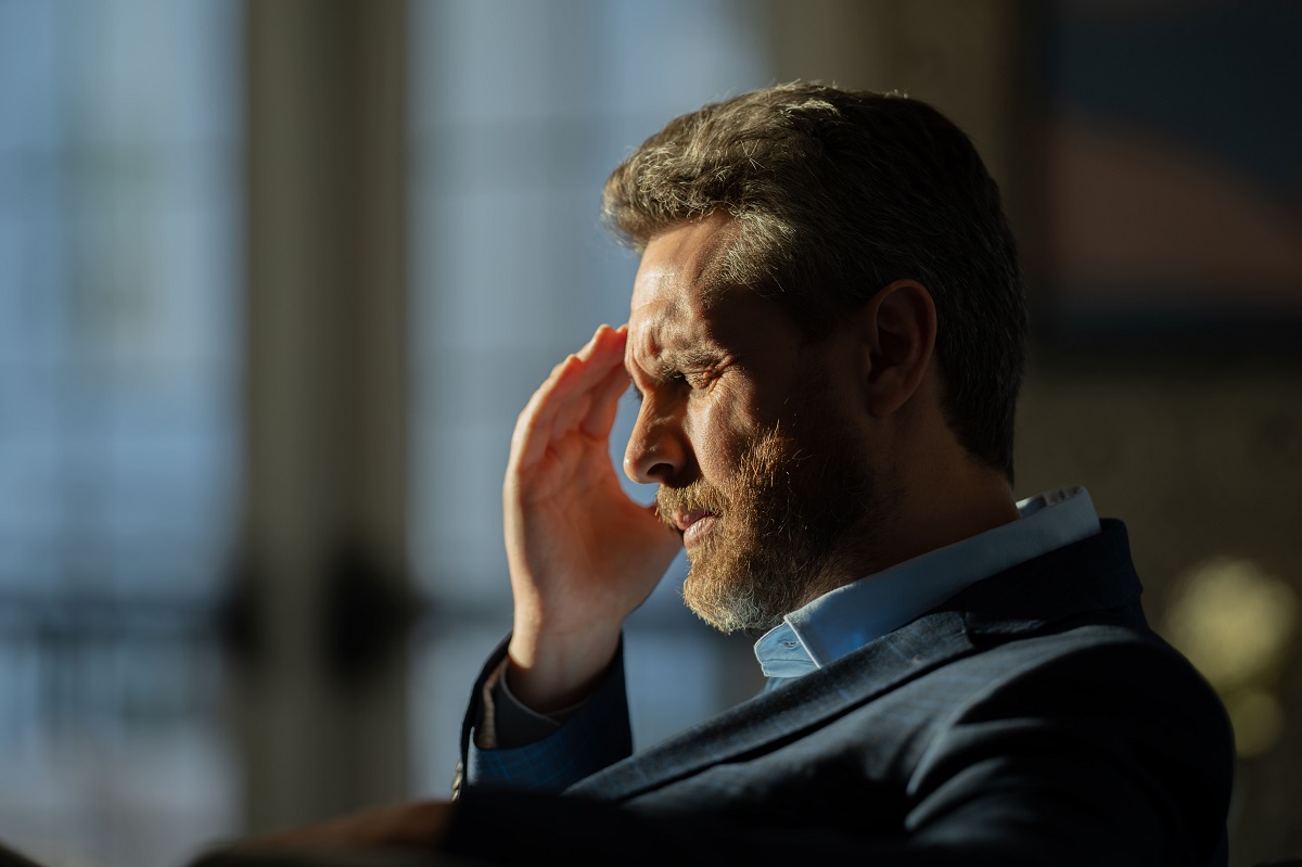 people close their eyes when talking